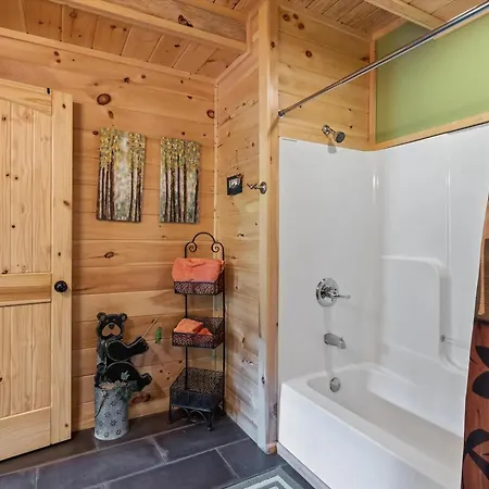 Steps From Pf 3Br Escape Theater & Hot Tub Villa Pigeon Forge Exterior photo