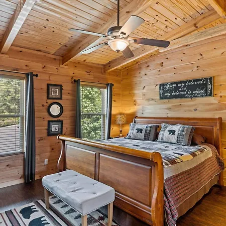 Steps From Pf 3Br Escape Theater & Hot Tub Villa Pigeon Forge Exterior photo